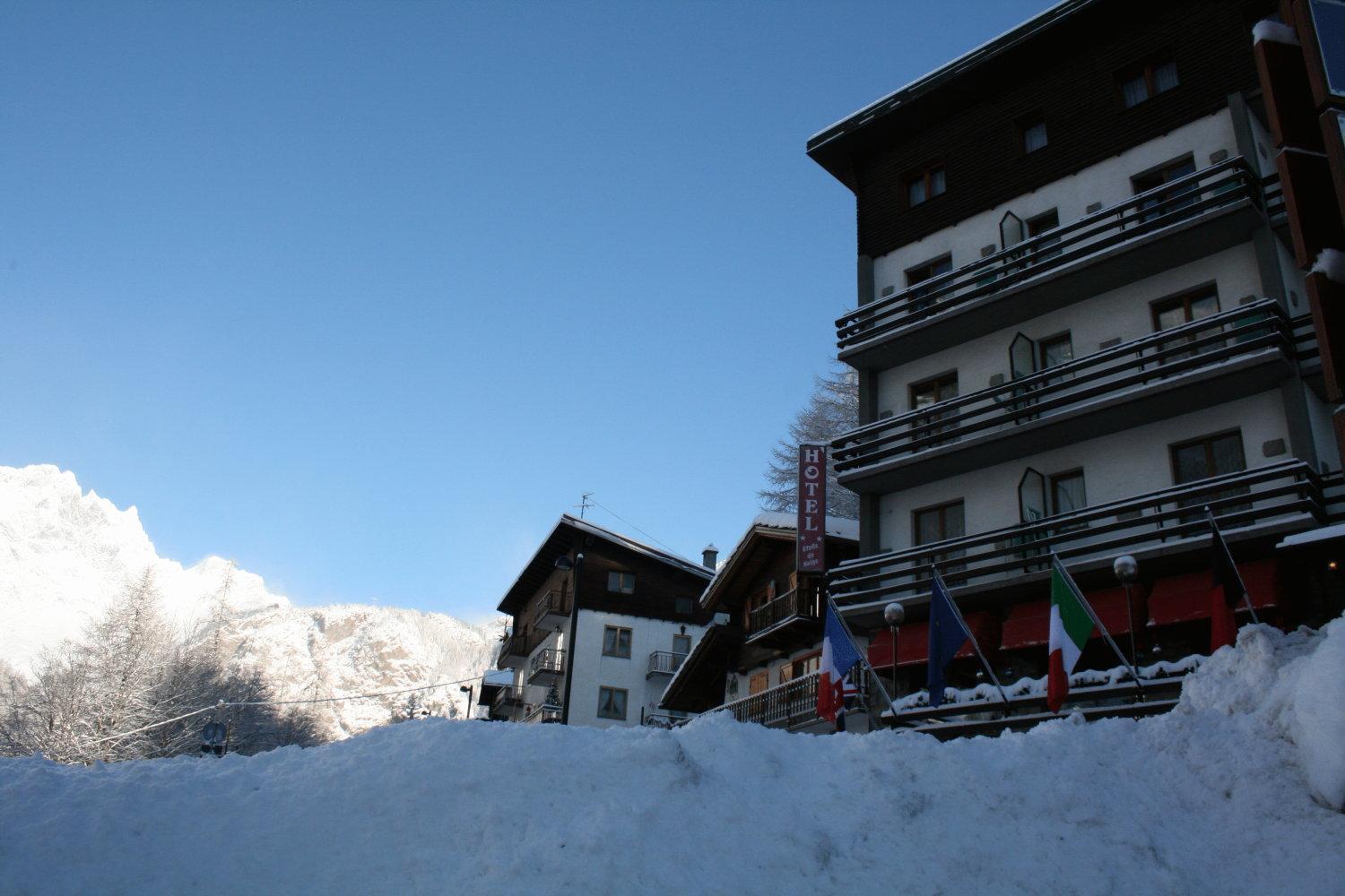 Hotel Etoile De Neige Valtournenche Exterior photo